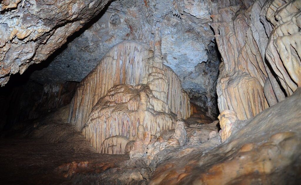 sa cova tancada Alcudia