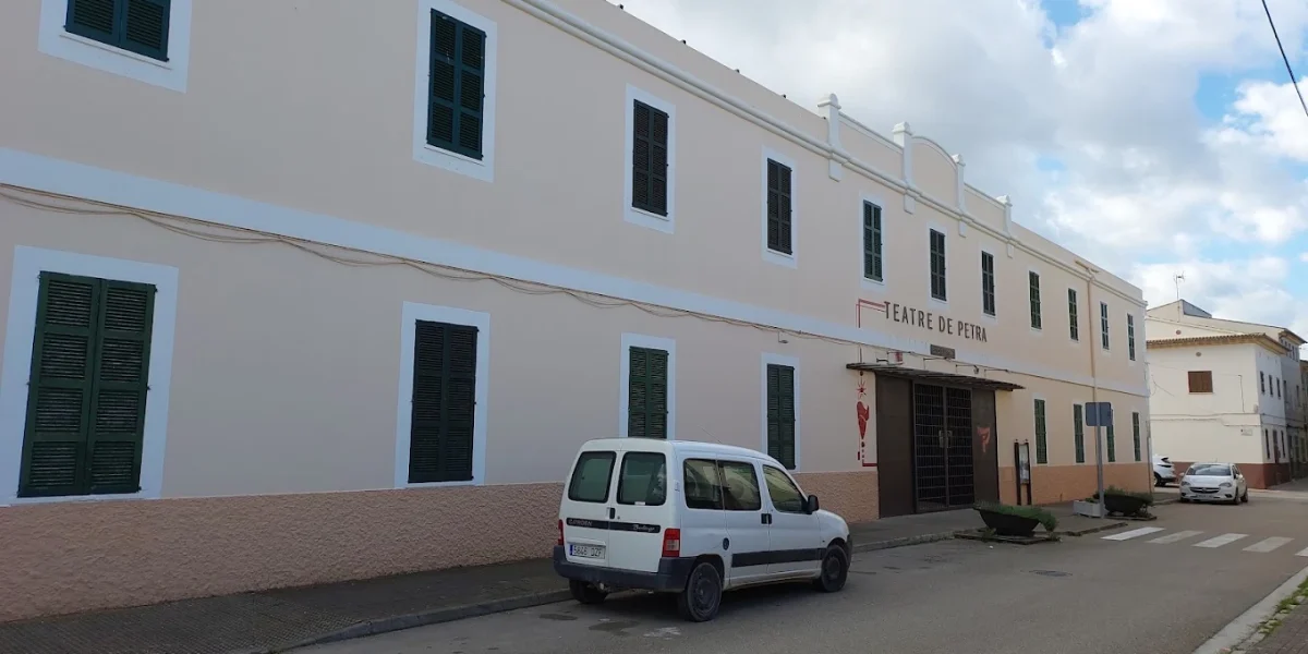 Es-Quarter-Teatre-Municipal