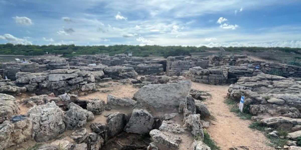 SON REAL NECRÓPOLIS
