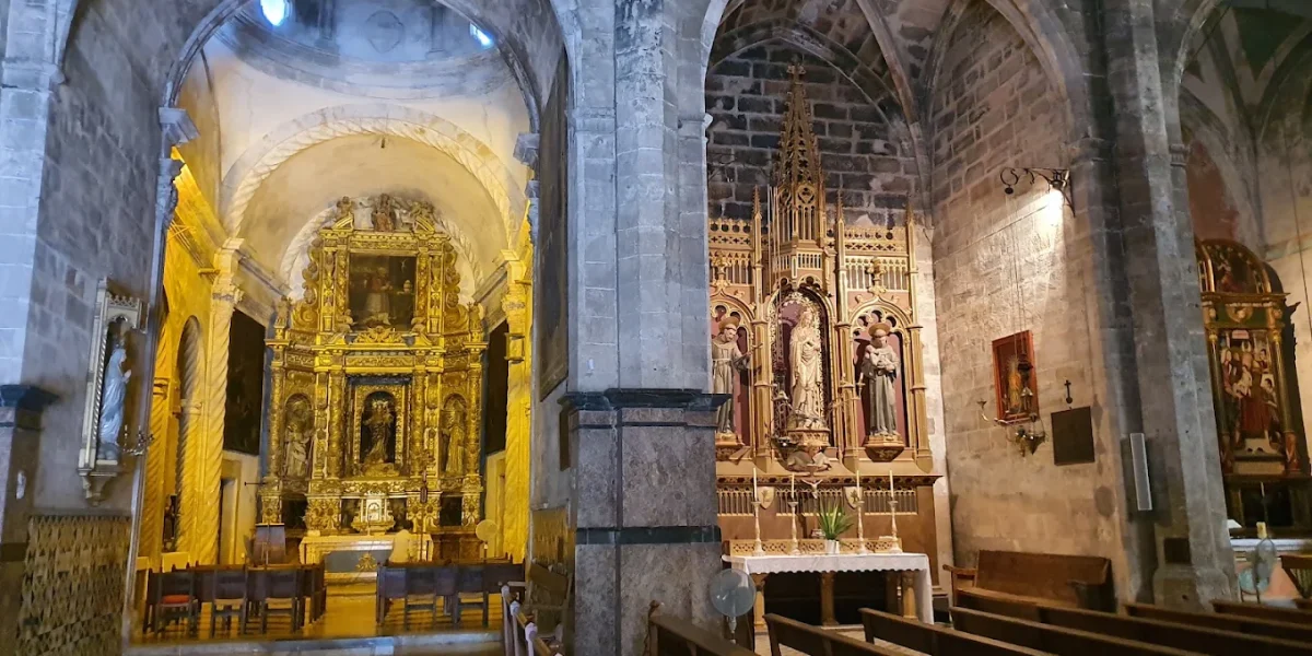 interior-sant-pere-de-petra.webp