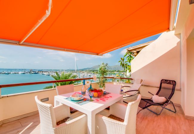 Ferienwohnung in Alcudia - Apartment Blue Attic Beach Meerblick Alcudia 