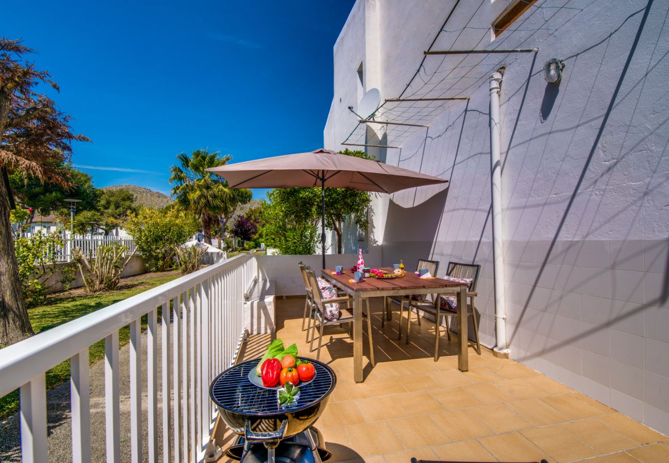 Urlaub auf Mallorca in einer Ferienwohnung mit Terrasse.