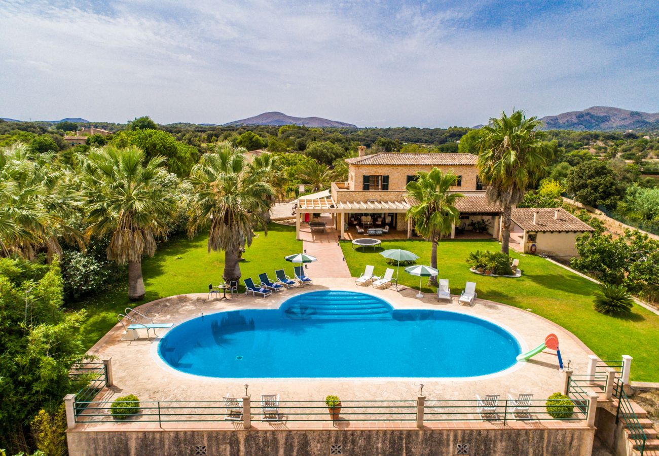 Finca in Arta - Ländliches Anwesen in Mallorca Els mitjans mit Pool.