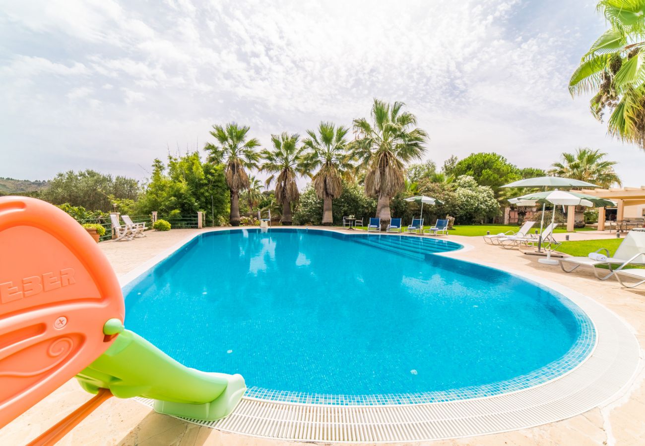 Finca in Arta - Ländliches Anwesen Mallorca Els Mitjans mit Pool