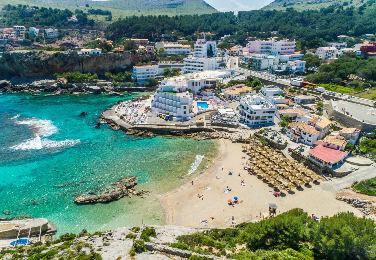 Ferienwohnung in Cala San Vicente - Wohnung am Strand Barques 2 auf Mallorca