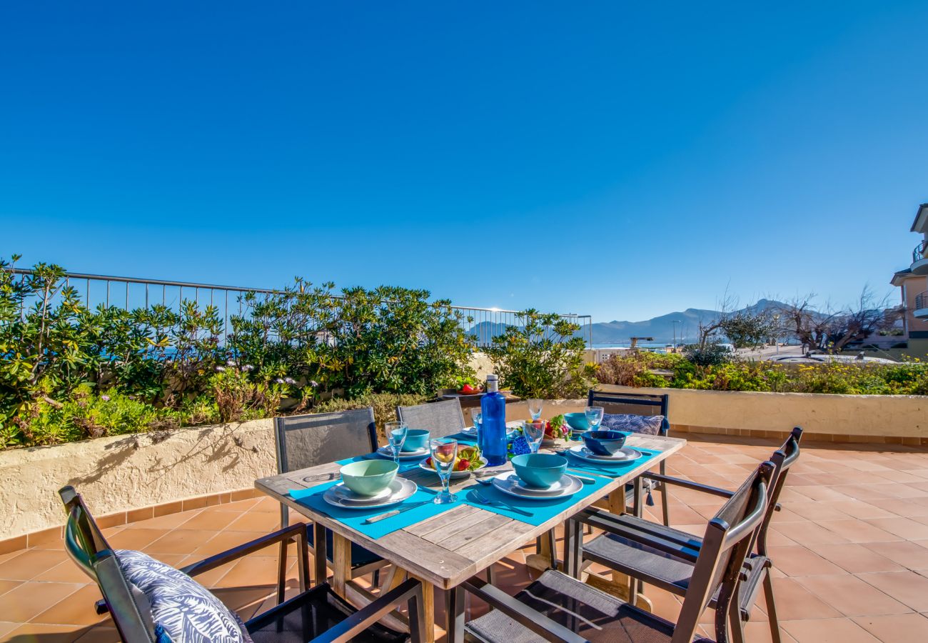 Haus mit großer Terrasse und Aussicht auf Mallorca