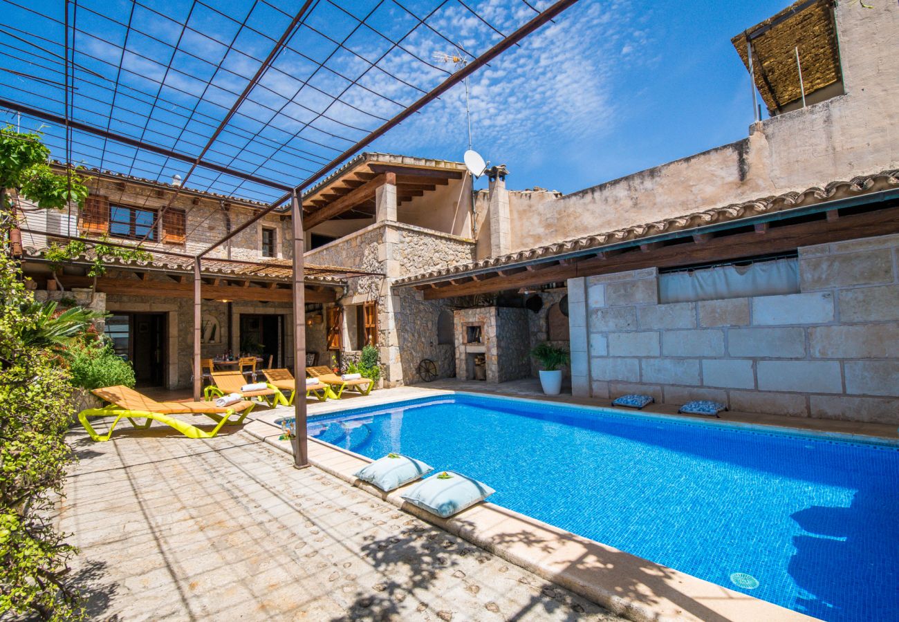 Ferienhaus in Sa Pobla - Rustikales Haus Cal Tio mit Pool auf Mallorca