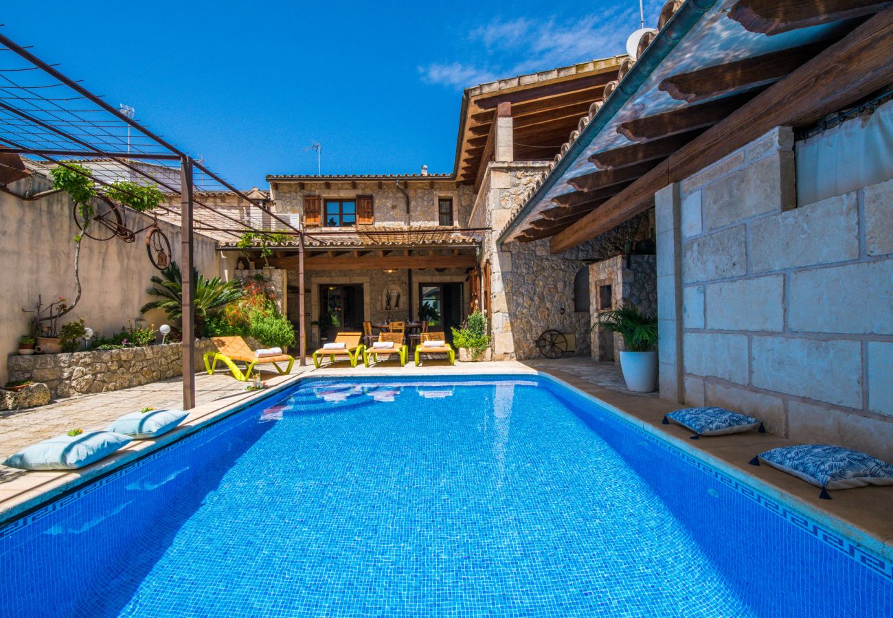 Ferienhaus in Sa Pobla - Rustikales Haus Cal Tio mit Pool auf Mallorca