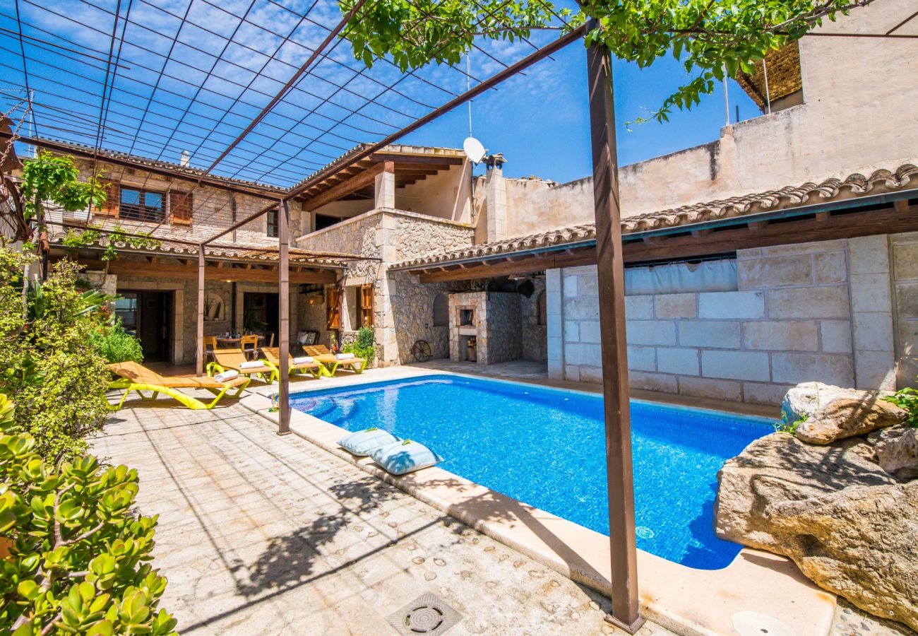 Ferienhaus in Sa Pobla - Rustikales Haus Cal Tio mit Pool auf Mallorca