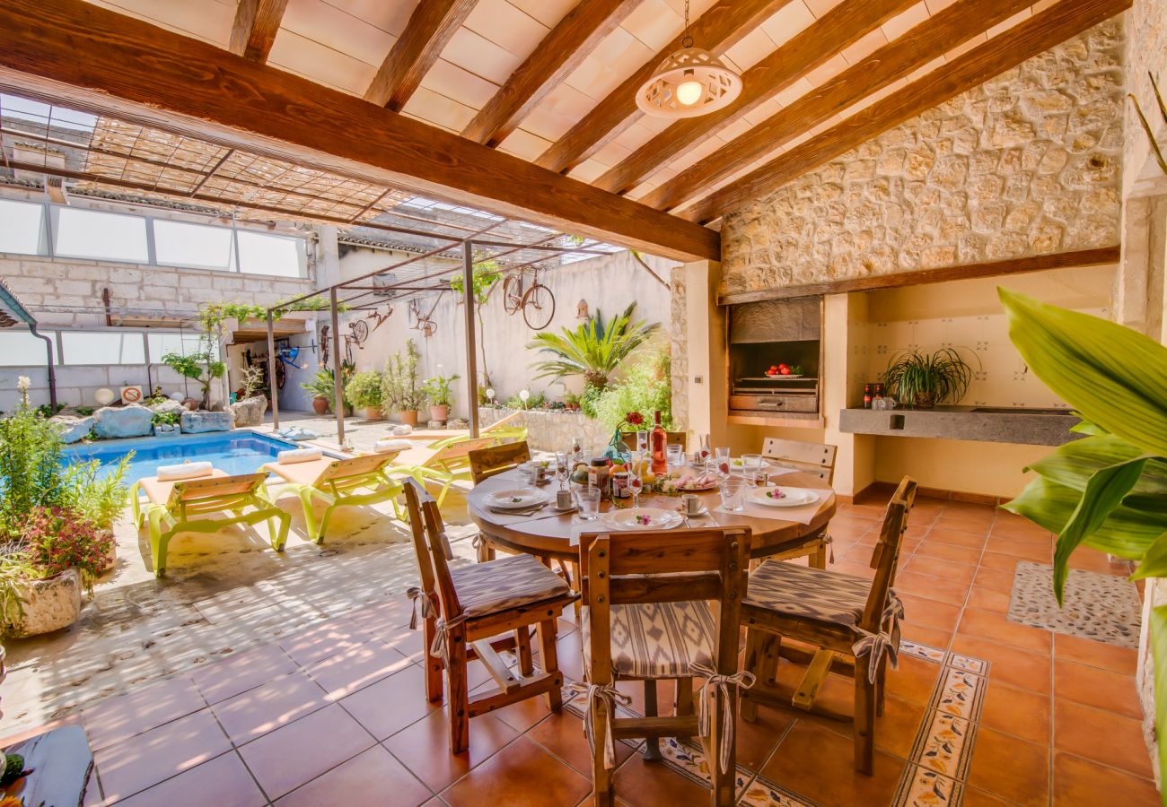 Ferienhaus in Sa Pobla - Rustikales Haus Cal Tio mit Pool auf Mallorca