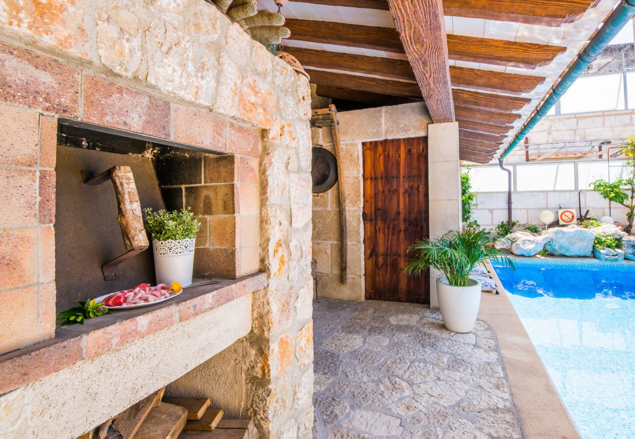 Ferienhaus in Sa Pobla - Rustikales Haus Cal Tio mit Pool auf Mallorca