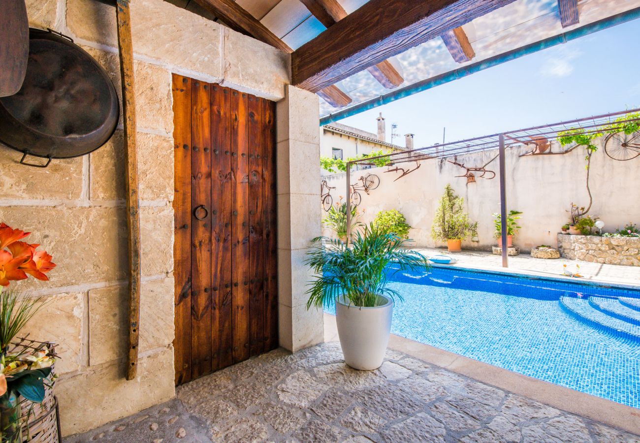 Ferienhaus in Sa Pobla - Rustikales Haus Cal Tio mit Pool auf Mallorca