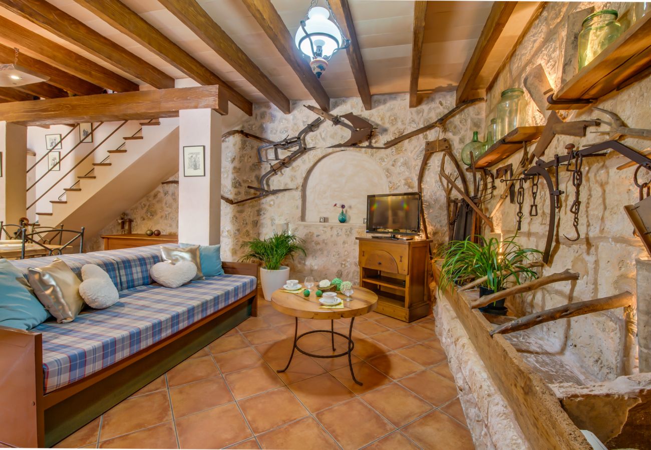 Ferienhaus in Sa Pobla - Rustikales Haus Cal Tio mit Pool auf Mallorca