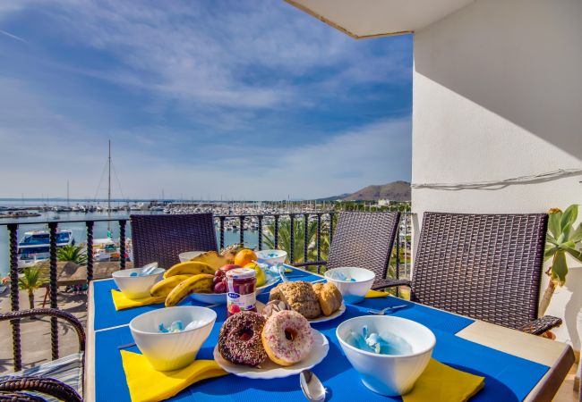 Apartment mit Terrasse und Ausblick auf Mallorca