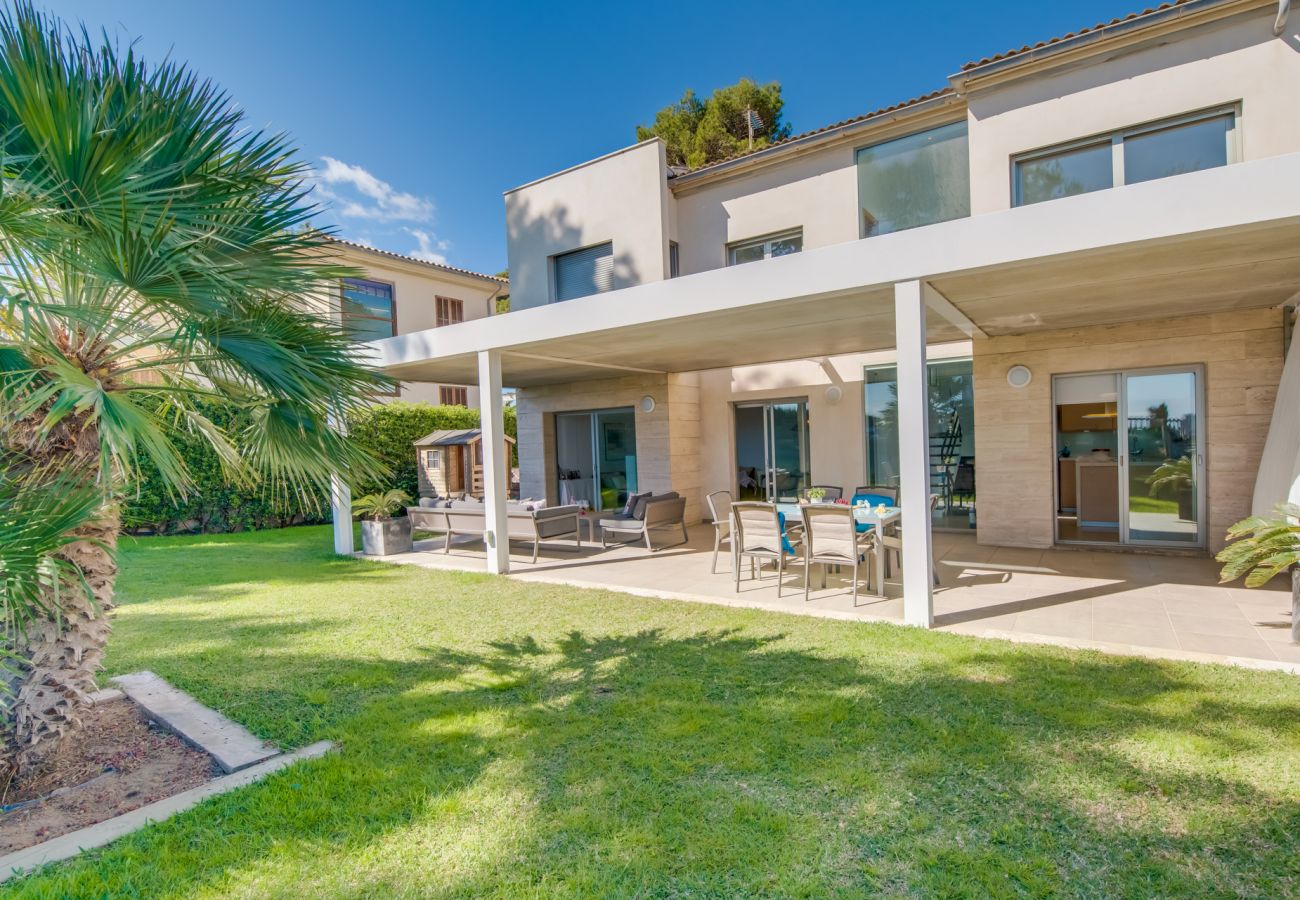 Ferienhaus in Playa de Muro - Modernes Haus Cristina am Strand von Playa de Muro