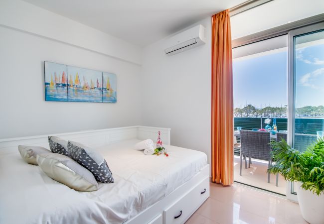 Ferienwohnung in Alcúdia - Apartment Dionis am Strand von Puerto Alcudia Ferienwohnung in Alcúdia - Apartment Dionis am Strand von Puerto Alcudia