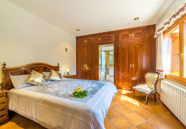 Finca in Inca - Landhaus auf Mallorca Es Bosquet mit Pool Finca in Inca - Landhaus auf Mallorca Es Bosquet mit Pool