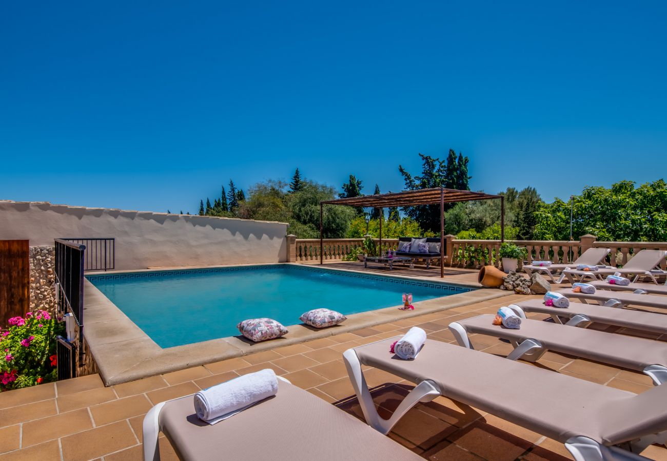 Finca in Muro - ☼ Privat gelegene Finca 8 km vom Strand entfernt