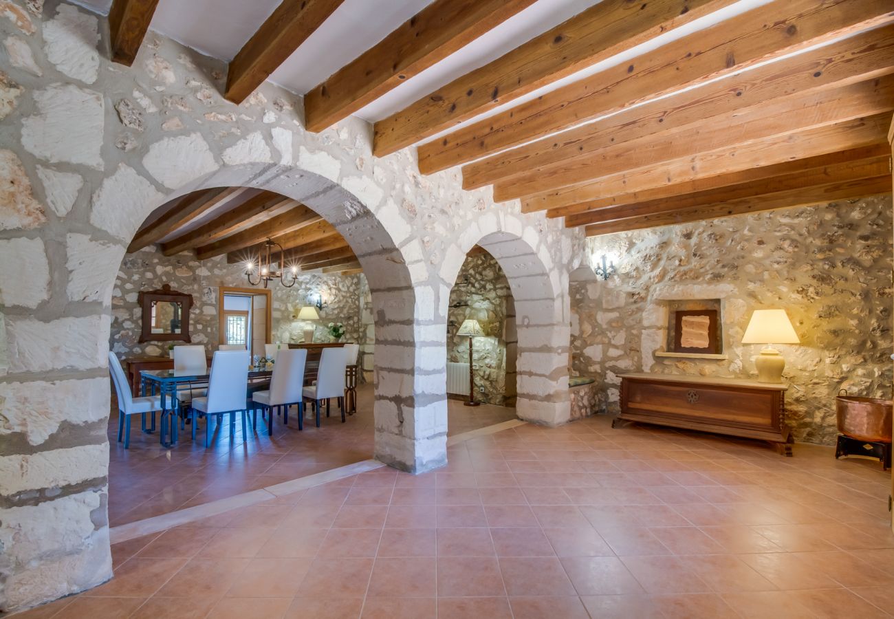 Finca in Muro - ☼ Privat gelegene Finca 8 km vom Strand entfernt