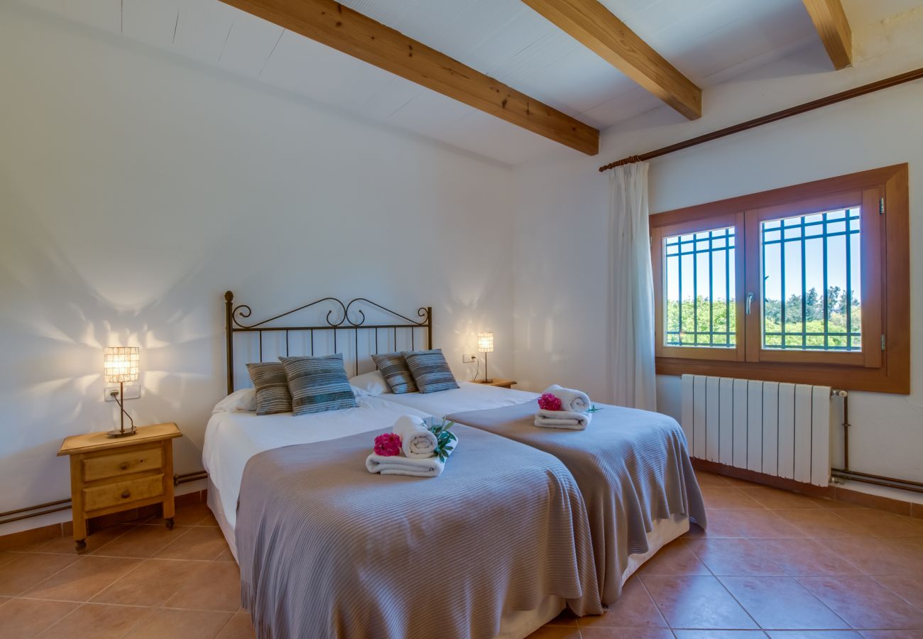 Finca in Muro - ☼ Privat gelegene Finca 8 km vom Strand entfernt