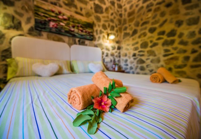 Finca in Capdepera - Ländliche Finca mit grossem Pool Mamici Mallorca Finca in Capdepera - Ländliche Finca mit grossem Pool Mamici Mallorca