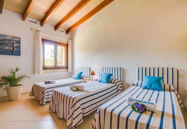 Finca in Capdepera - Ländliche Finca mit grossem Pool Mamici Mallorca Finca in Capdepera - Ländliche Finca mit grossem Pool Mamici Mallorca