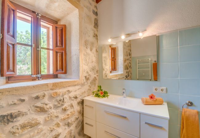 Finca in Capdepera - Ländliche Finca mit grossem Pool Mamici Mallorca Finca in Capdepera - Ländliche Finca mit grossem Pool Mamici Mallorca