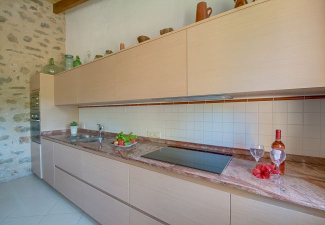 Finca in Capdepera - Ländliche Finca mit grossem Pool Mamici Mallorca Finca in Capdepera - Ländliche Finca mit grossem Pool Mamici Mallorca