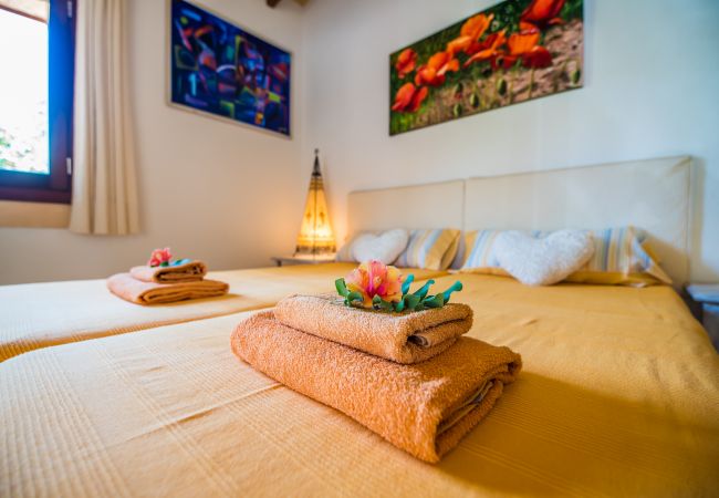 Finca in Capdepera - Ländliche Finca mit grossem Pool Mamici Mallorca Finca in Capdepera - Ländliche Finca mit grossem Pool Mamici Mallorca