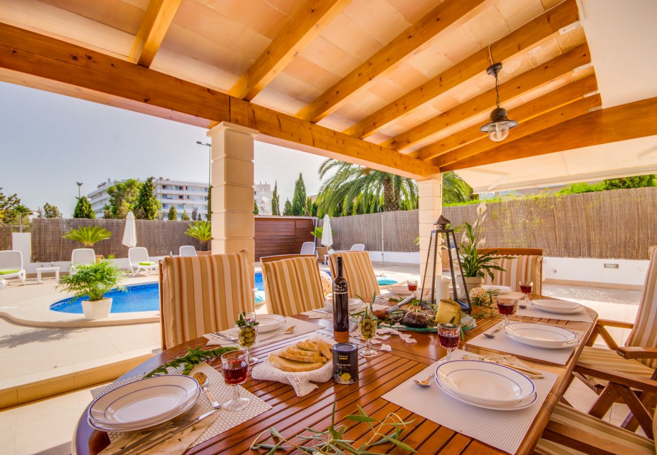 Ferienhaus in Alcudia - Casa Flor mit Pool in der Nähe des Strandes Alcudia