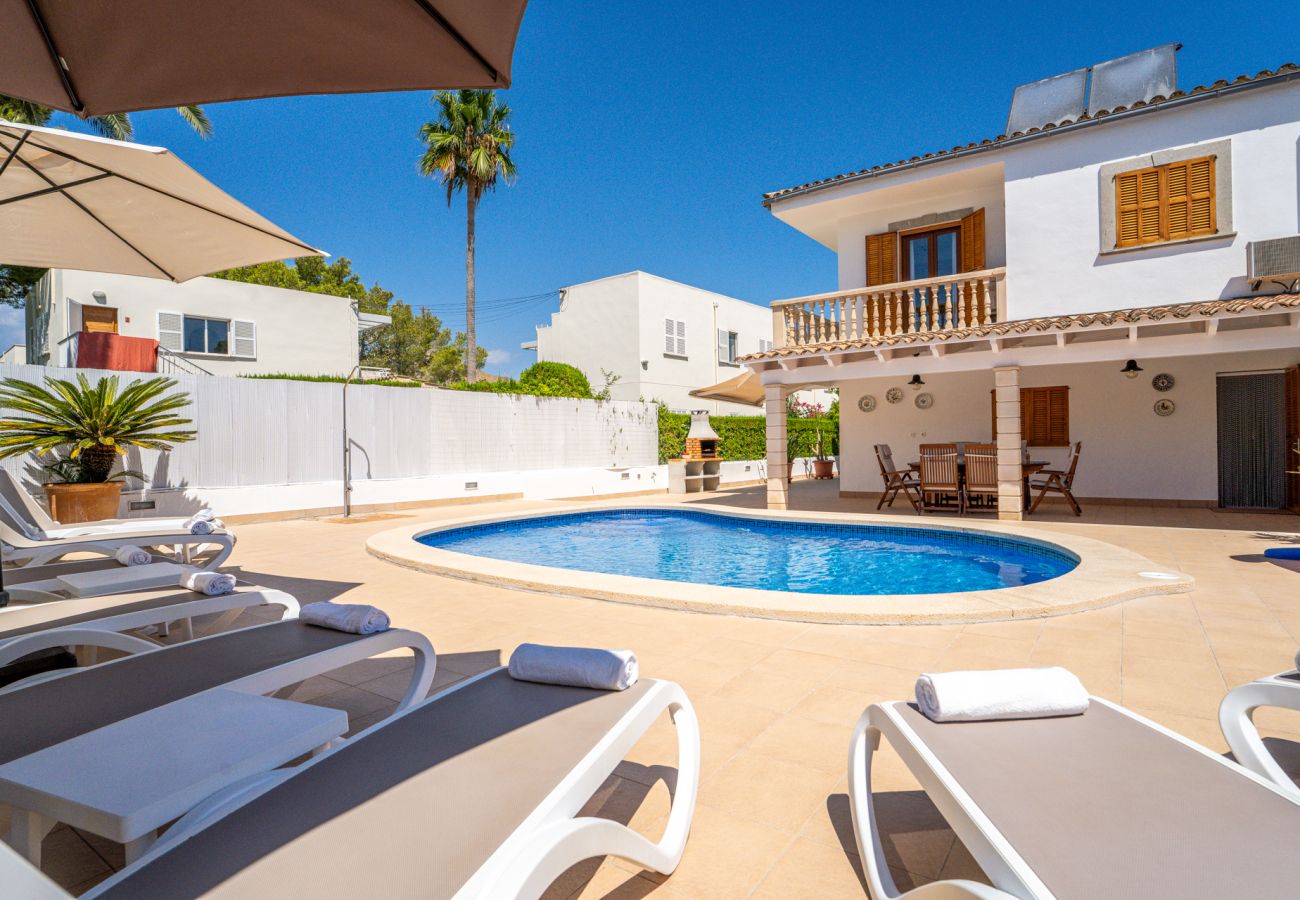 Haus mit Pool in Strandnähe in Alcúdia