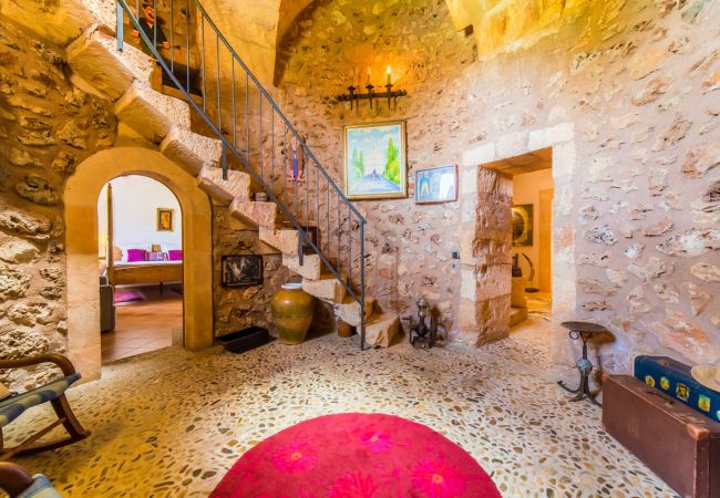 Ferienhaus in Sa Pobla - Rustikale Finca auf Mallorca Can Colis mit Pool