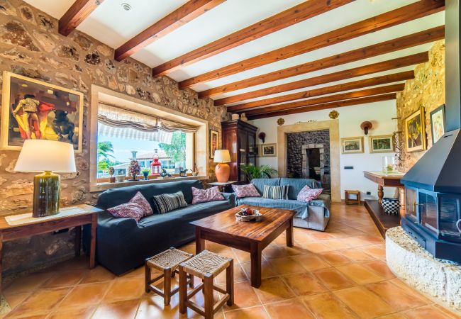 Ferienhaus in Sa Pobla - Rustikale Finca auf Mallorca Can Colis mit Pool