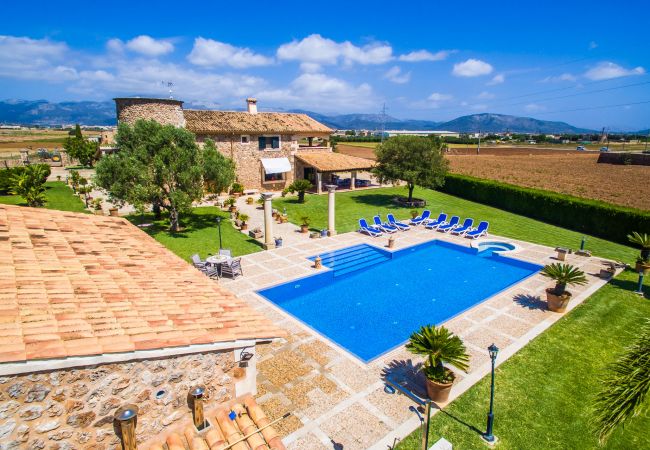 Ferienhaus in Sa Pobla - Rustikale Finca auf Mallorca Can Colis mit Pool