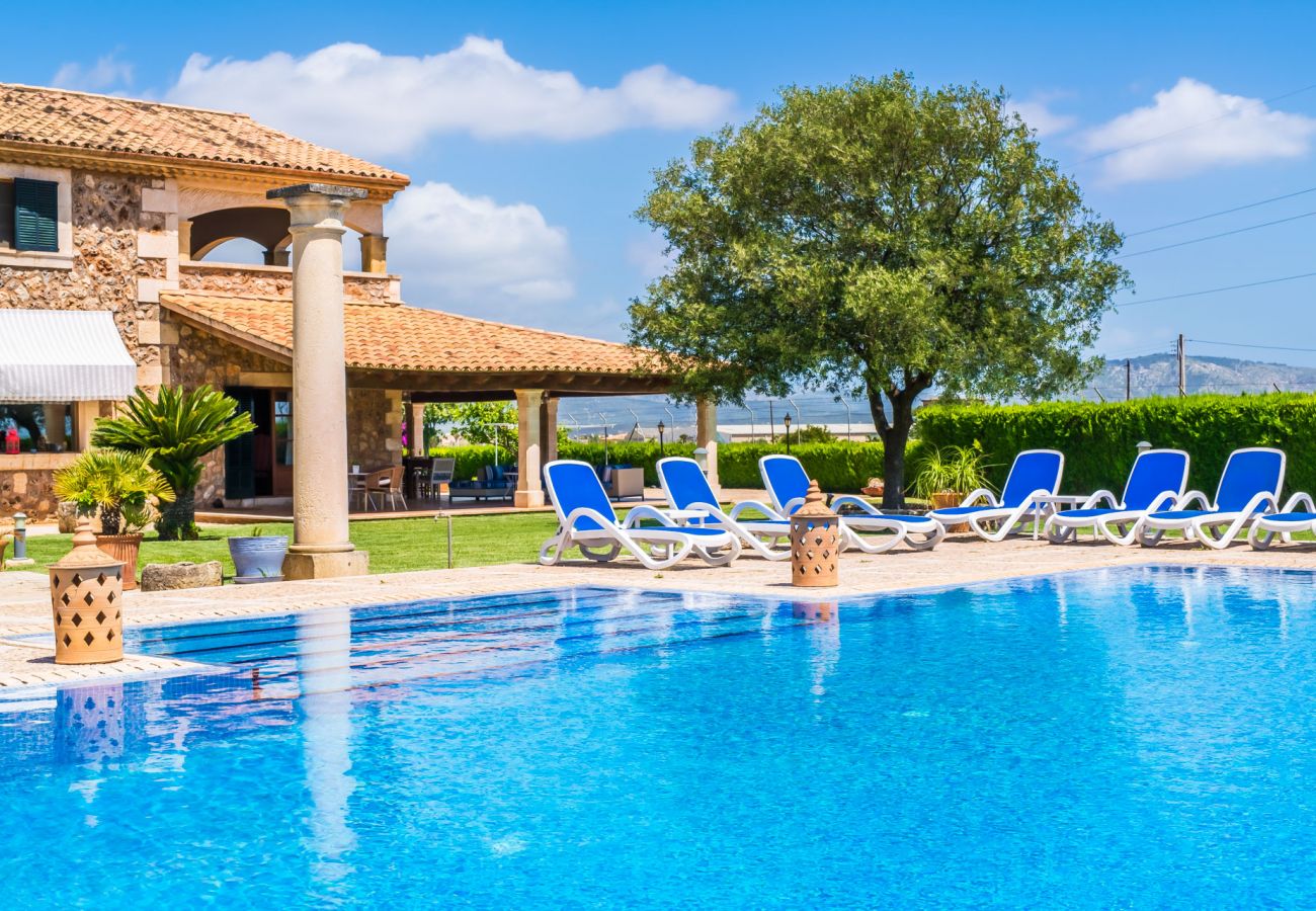 Ferienhaus in Sa Pobla - Rustikale Finca auf Mallorca Can Colis mit Pool