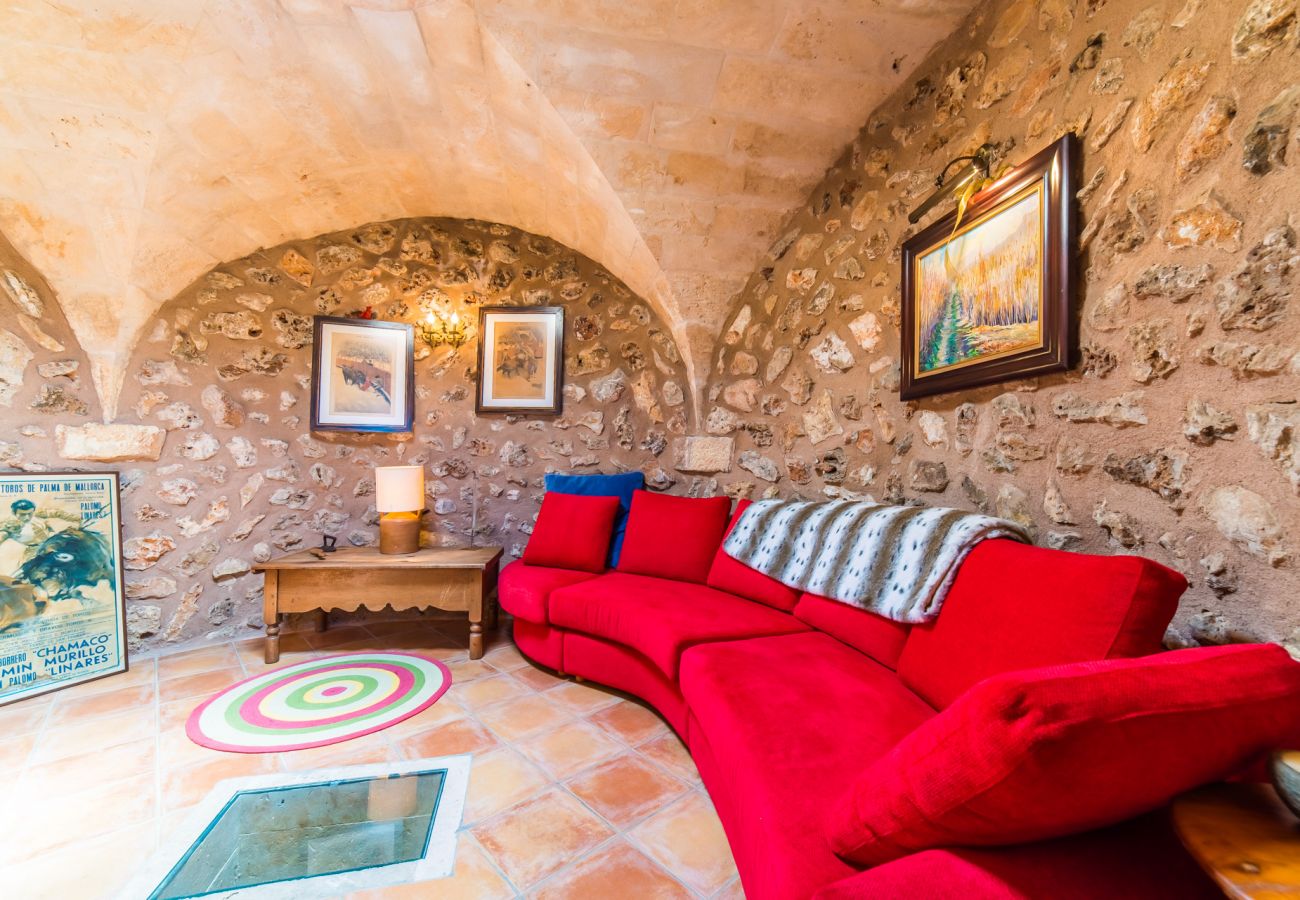Ferienhaus in Sa Pobla - Rustikale Finca auf Mallorca Can Colis mit Pool