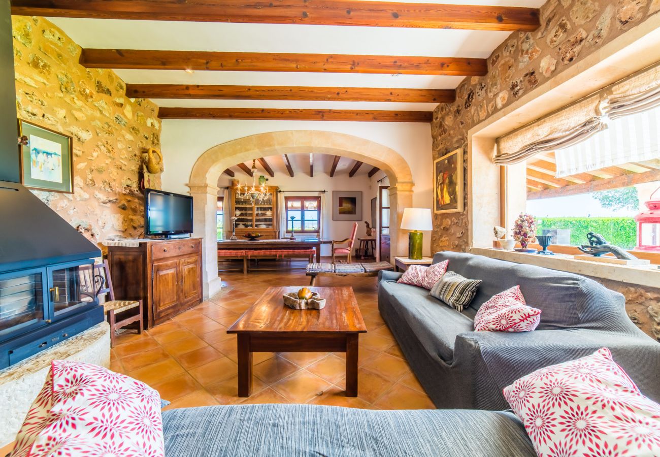 Ferienhaus in Sa Pobla - Rustikale Finca auf Mallorca Can Colis mit Pool