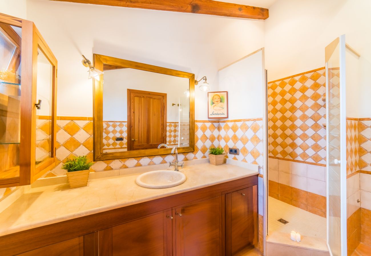 Ferienhaus in Sa Pobla - Rustikale Finca auf Mallorca Can Colis mit Pool