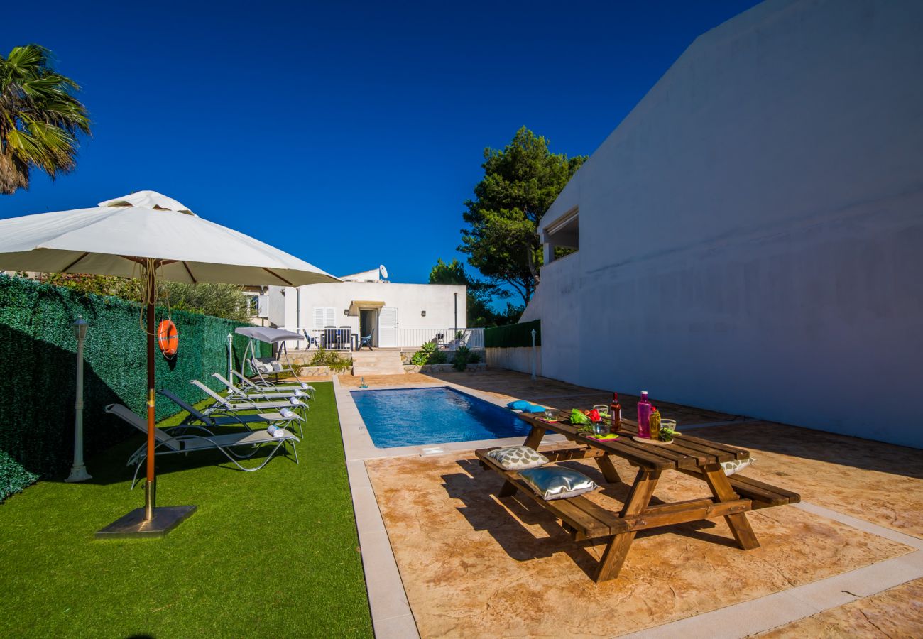 Ferienhaus mit eigenem Pool in Alcudia.