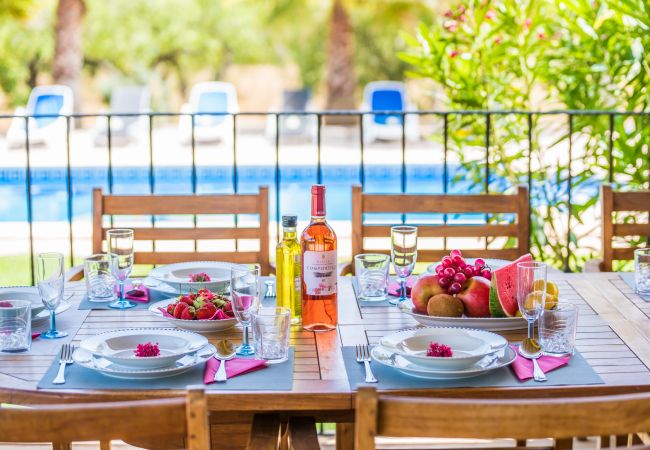 Finca in Selva - Ländliche Finca Cas Mestre mit Pool auf Mallorca Finca in Selva - Ländliche Finca Cas Mestre mit Pool auf Mallorca