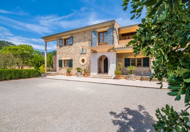 Finca in Selva - Ländliche Finca Cas Mestre mit Pool auf Mallorca Finca in Selva - Ländliche Finca Cas Mestre mit Pool auf Mallorca