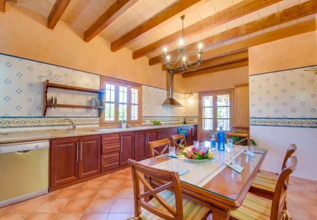 Finca in Selva - Ländliche Finca Cas Mestre mit Pool auf Mallorca Finca in Selva - Ländliche Finca Cas Mestre mit Pool auf Mallorca