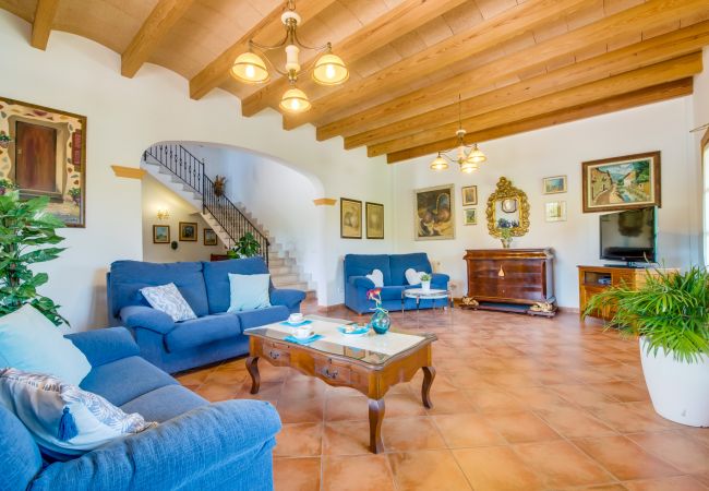 Finca in Selva - Ländliche Finca Cas Mestre mit Pool auf Mallorca Finca in Selva - Ländliche Finca Cas Mestre mit Pool auf Mallorca