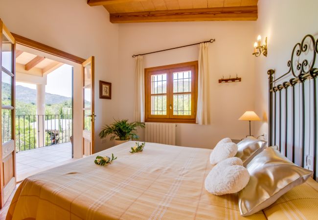 Finca in Selva - Ländliche Finca Cas Mestre mit Pool auf Mallorca Finca in Selva - Ländliche Finca Cas Mestre mit Pool auf Mallorca