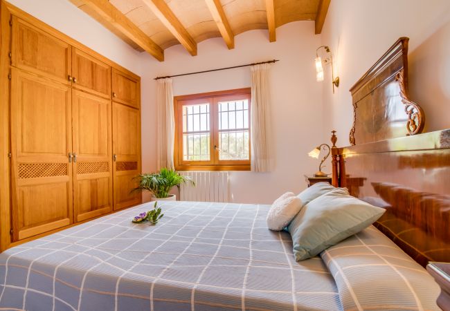 Finca in Selva - Ländliche Finca Cas Mestre mit Pool auf Mallorca Finca in Selva - Ländliche Finca Cas Mestre mit Pool auf Mallorca