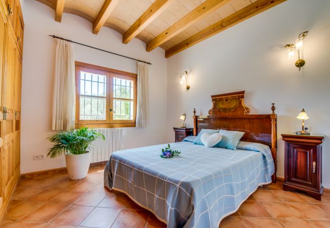 Finca in Selva - Ländliche Finca Cas Mestre mit Pool auf Mallorca Finca in Selva - Ländliche Finca Cas Mestre mit Pool auf Mallorca