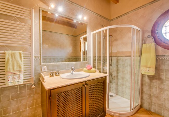 Finca in Selva - Ländliche Finca Cas Mestre mit Pool auf Mallorca Finca in Selva - Ländliche Finca Cas Mestre mit Pool auf Mallorca