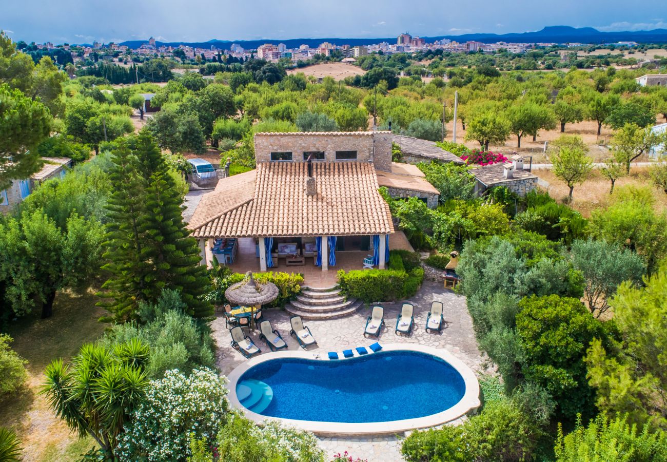 Finca in Inca - Casa rústica con piscina Can Reure en Mallorca