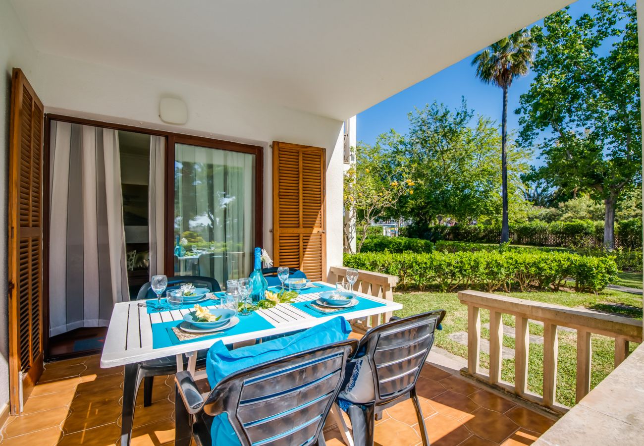 Ferienwohnung in Alcudia - Wohnung am Strand in Alcudia Playasol mit Garten