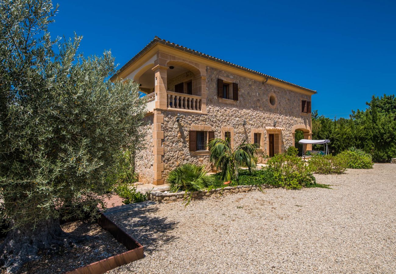 Finca in Selva - Finca Puig den Guardiola mit Bergblick